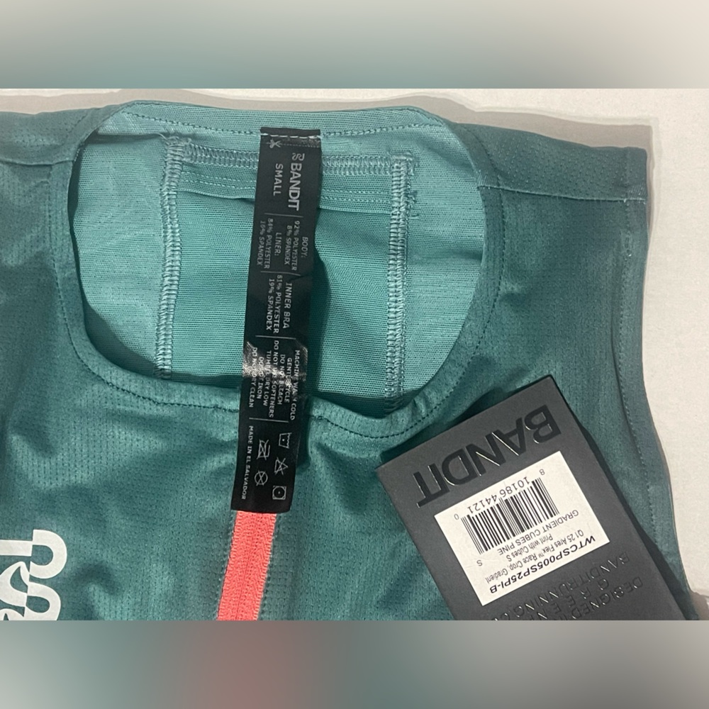 Bandit Ares Flex Zip Front Race Crop - Size Small - Gradient Print Pine - NWT - Picture 3 of 4